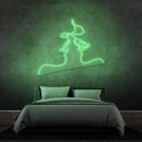 'KISS KISS' par Margot - signe en néon LED