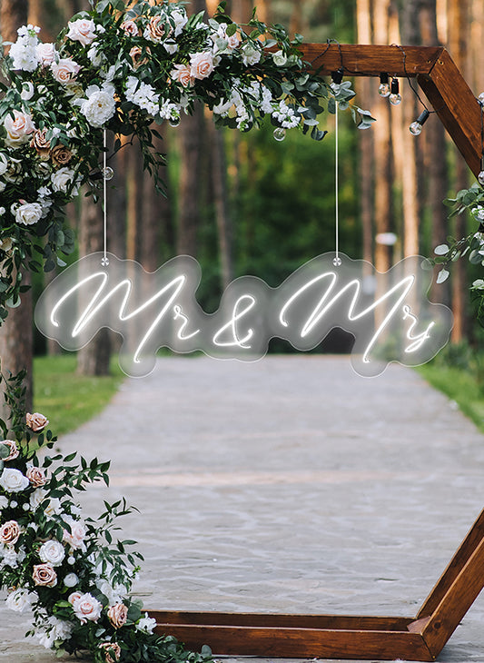 "Mr & Mrs" - LED Neon Sign