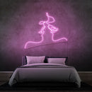 'KISS KISS' par Margot - signe en néon LED