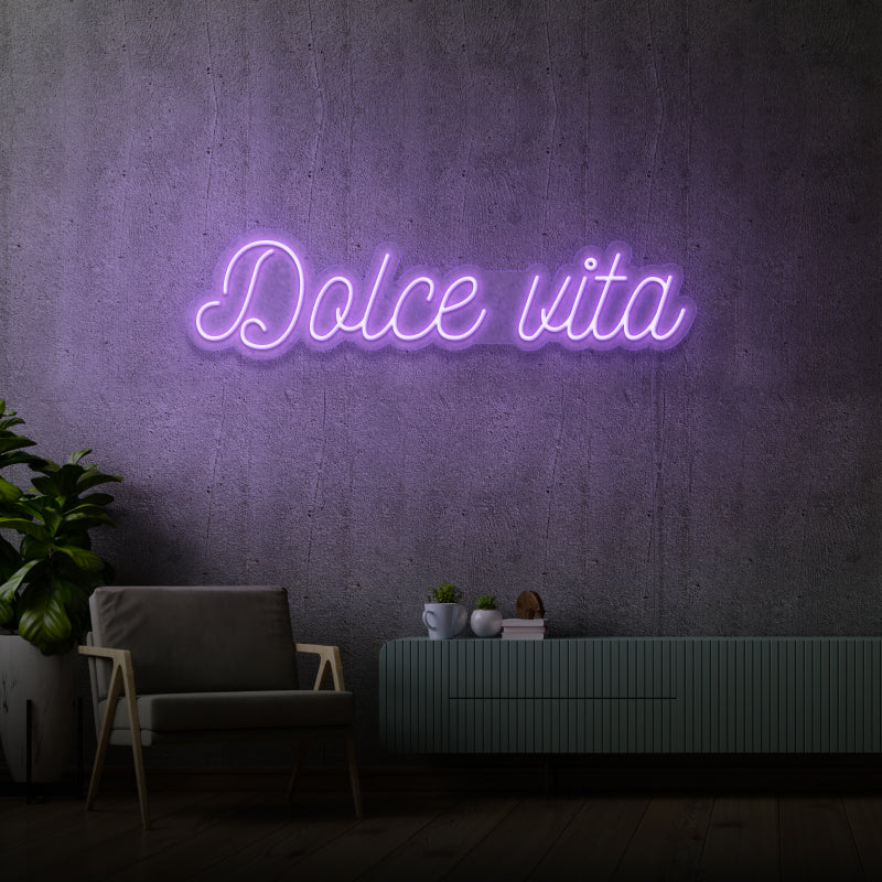 „DOLCE VITA“ – LED-Leuchtreklame