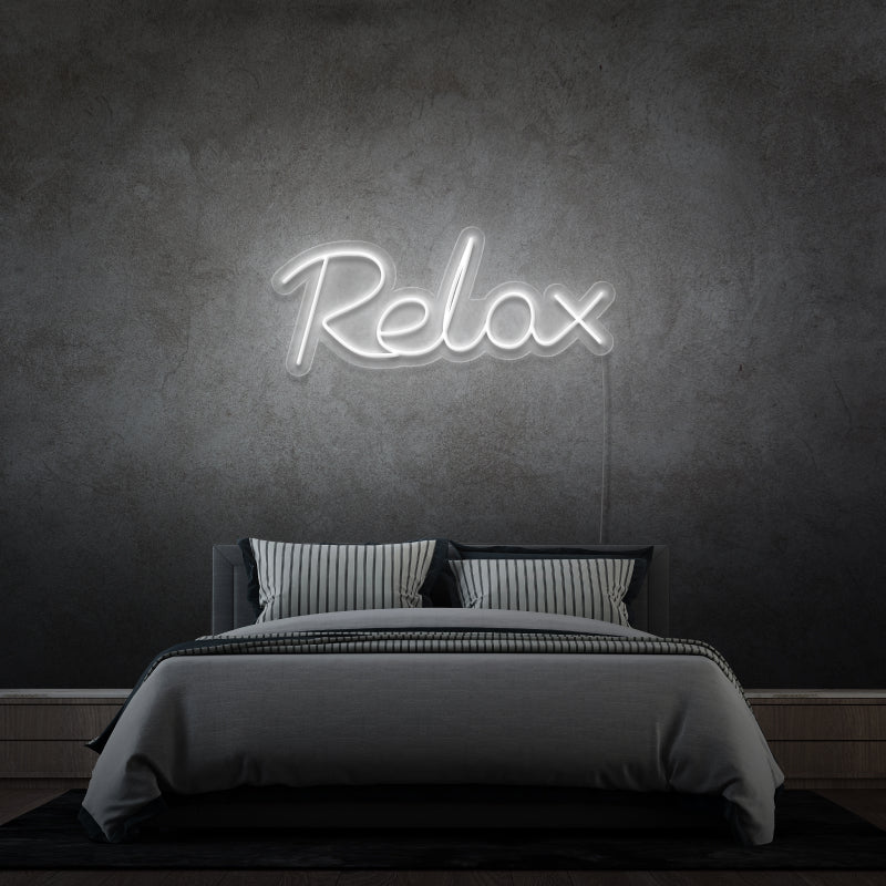 „RELAX“ – LED-Neonschild