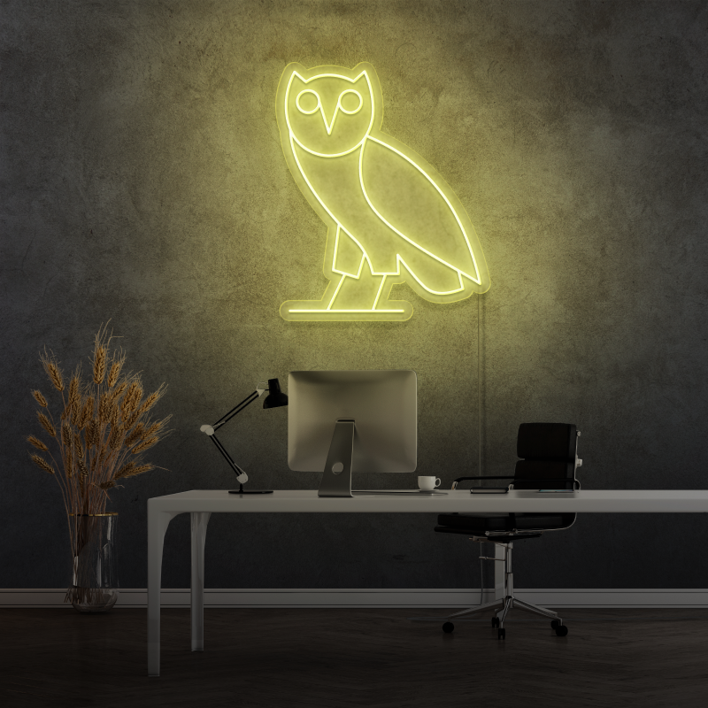 „OWLS“ – LED-Leuchtreklame