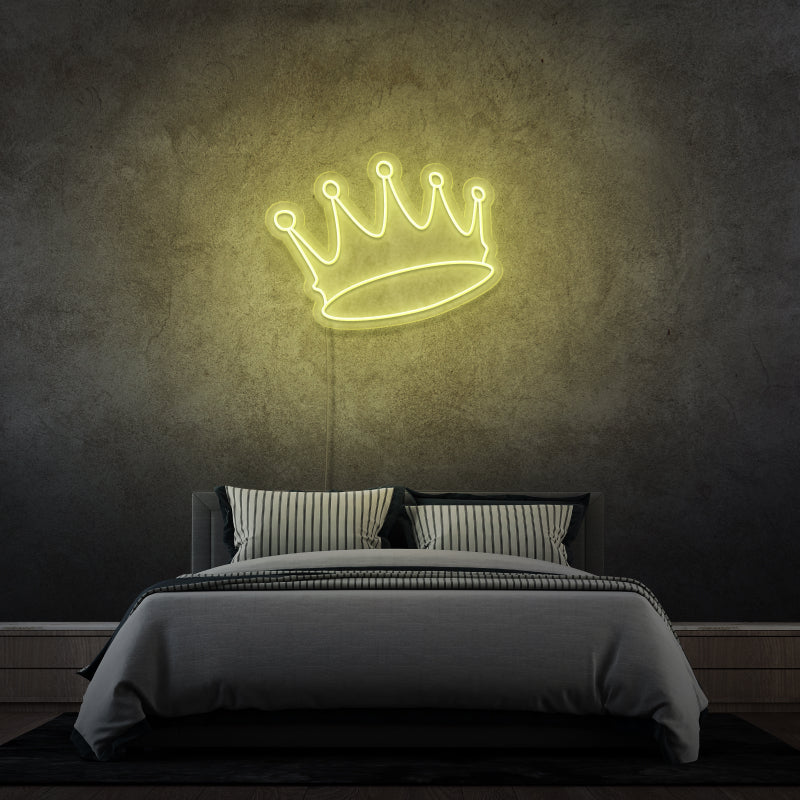 „CROWN“ – LED-Neonschild